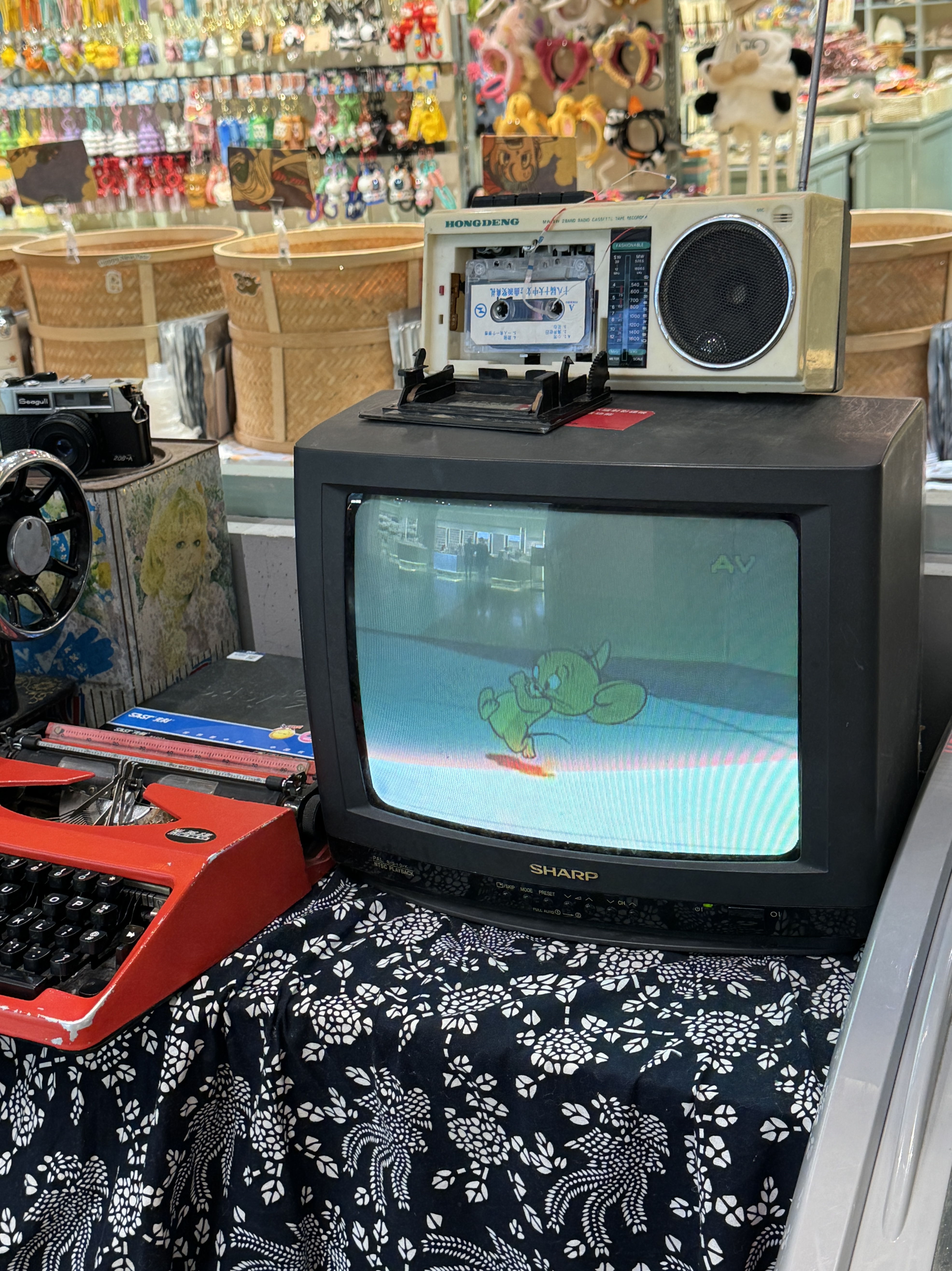 tom & jerry on vtg tv